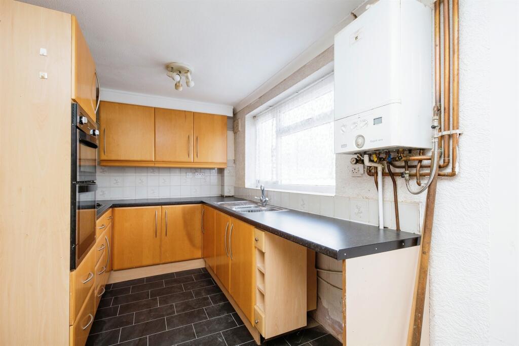 Additional property image - Millwards, Hatfield