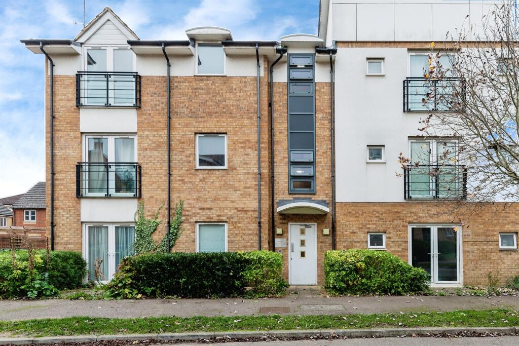 Additional property image - Eddington Crescent, WELWYN GARDEN CITY