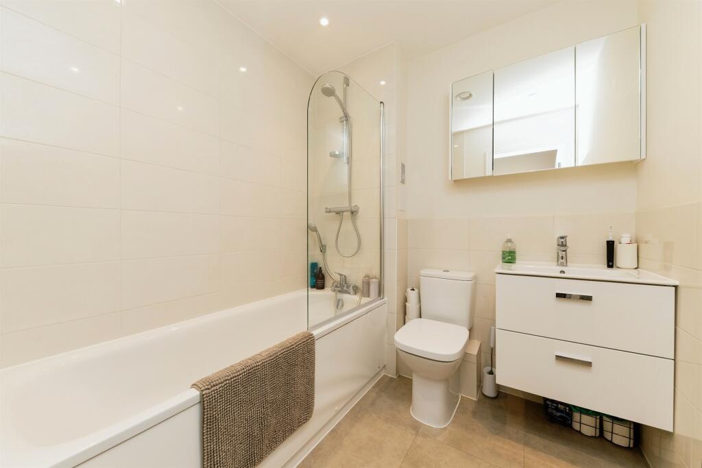 Additional property image - Bessemer Road, Welwyn Garden City