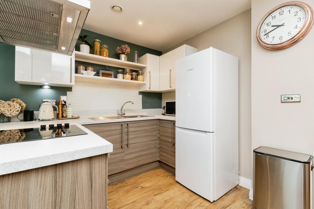 Additional property image - Bessemer Road, Welwyn Garden City