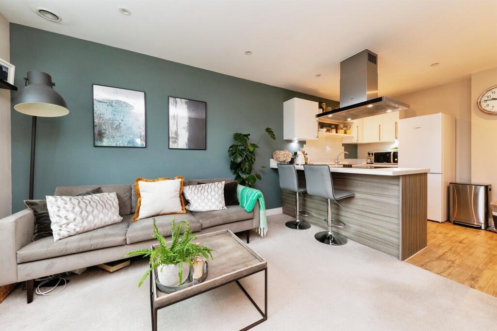 Additional property image - Bessemer Road, Welwyn Garden City