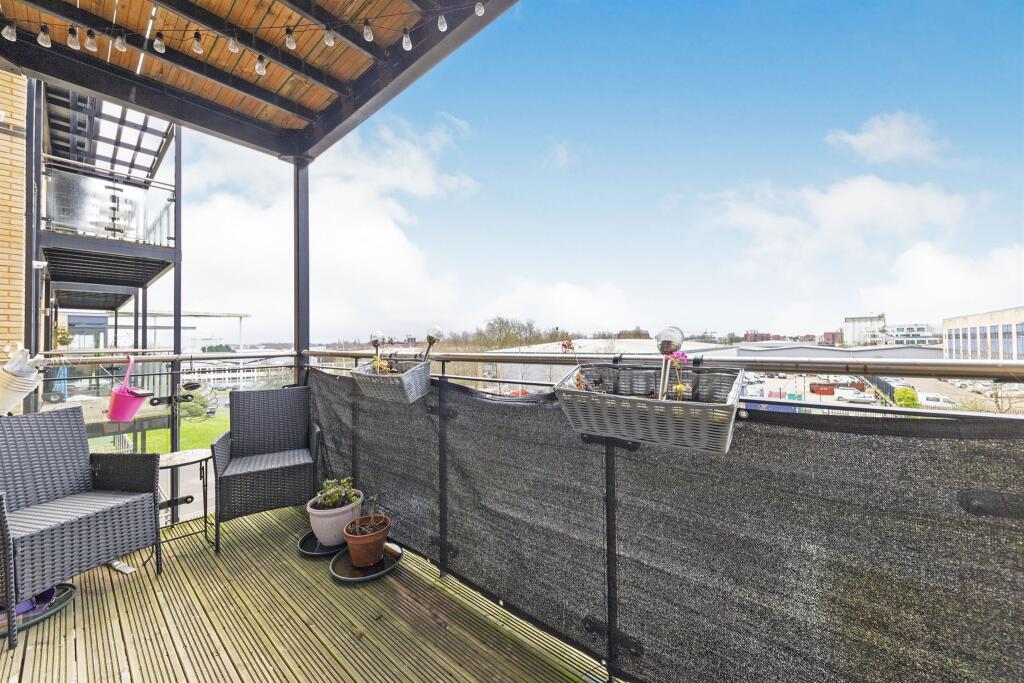Additional property image - Bessemer Road, Welwyn Garden City