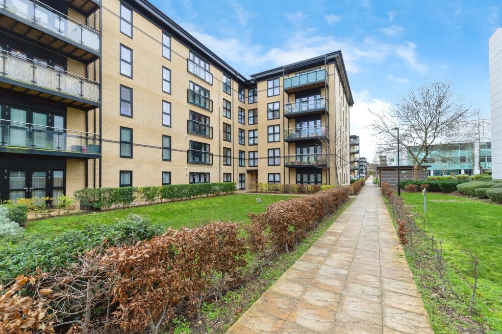 Additional property image - Bessemer Road, Welwyn Garden City