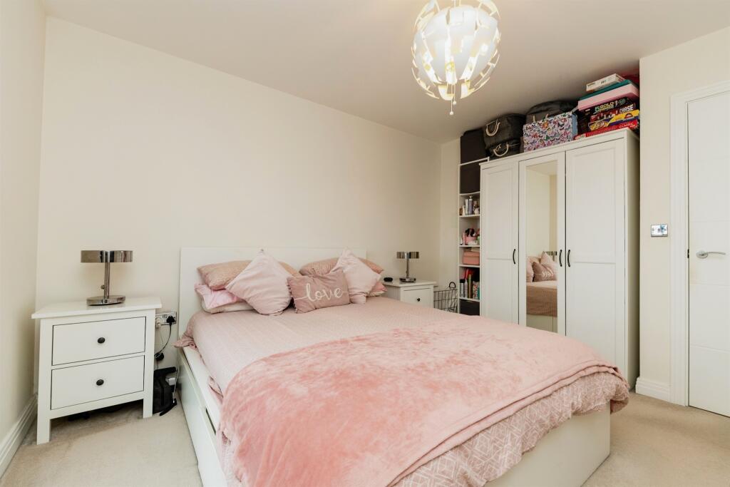 Additional property image - Bessemer Road, Welwyn Garden City