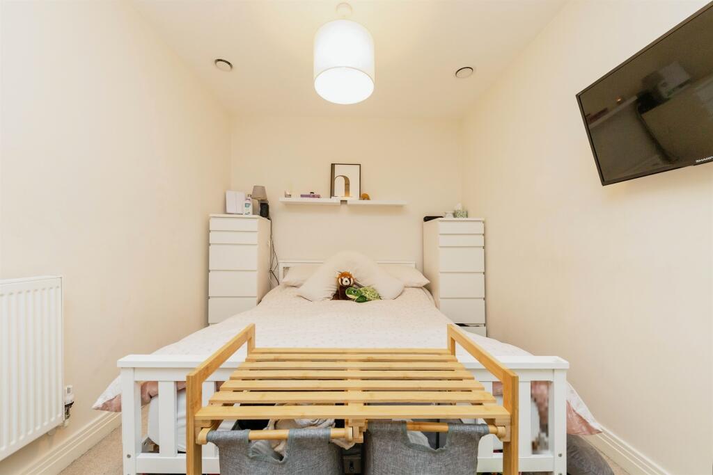 Additional property image - Bessemer Road, Welwyn Garden City