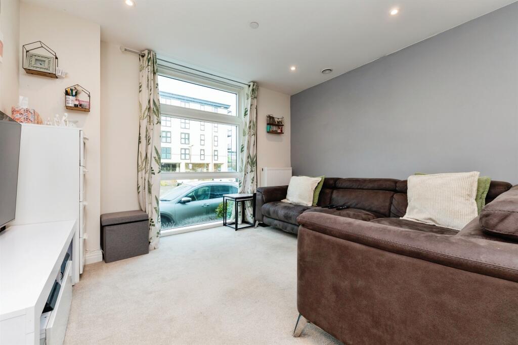 Additional property image - Bessemer Road, Welwyn Garden City