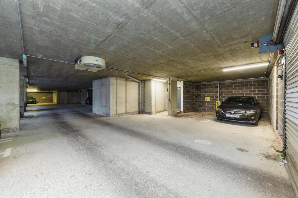 Additional property image - Broadwater Road, Welwyn Garden City