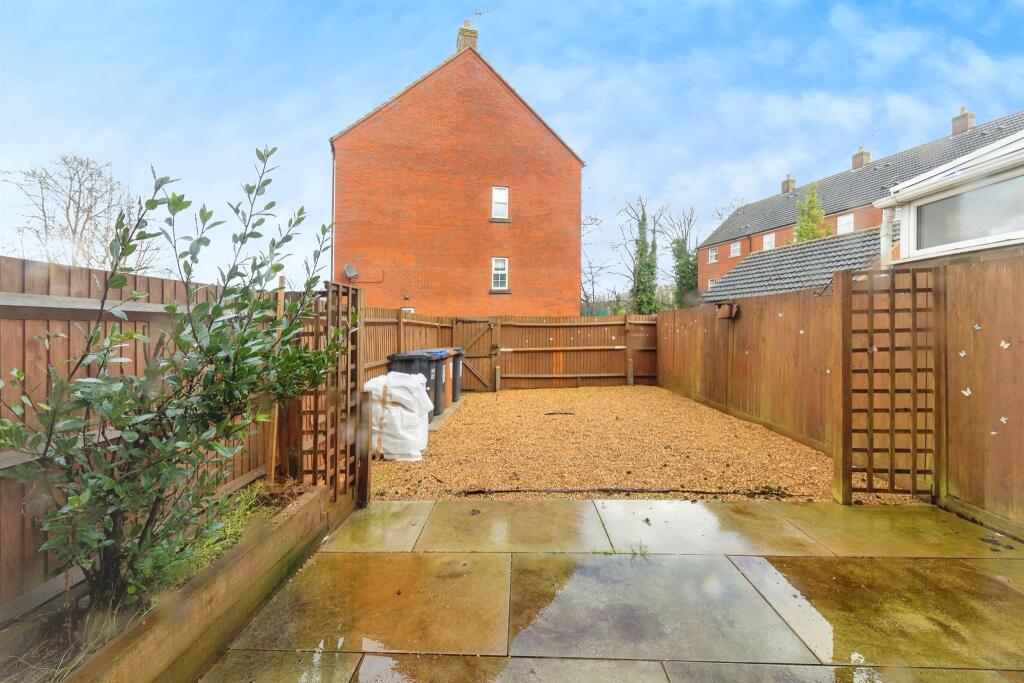 Additional property image - Langstone Ley, Welwyn Garden City