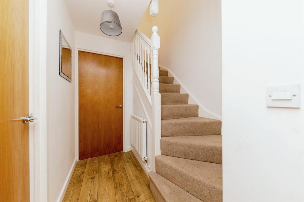 Additional property image - Langstone Ley, Welwyn Garden City