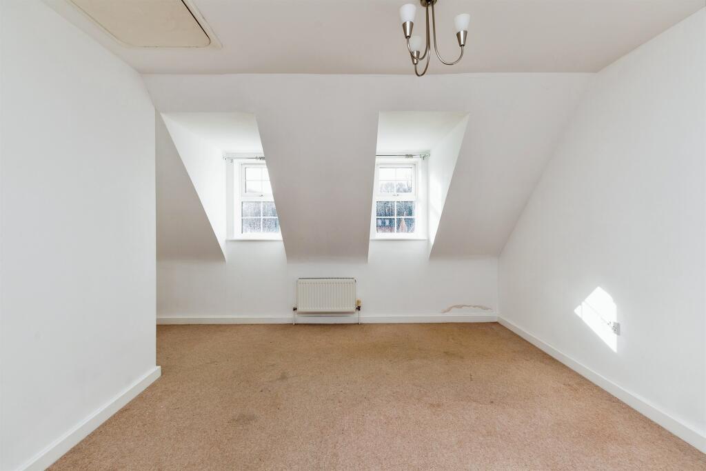 Additional property image - Langstone Ley, Welwyn Garden City