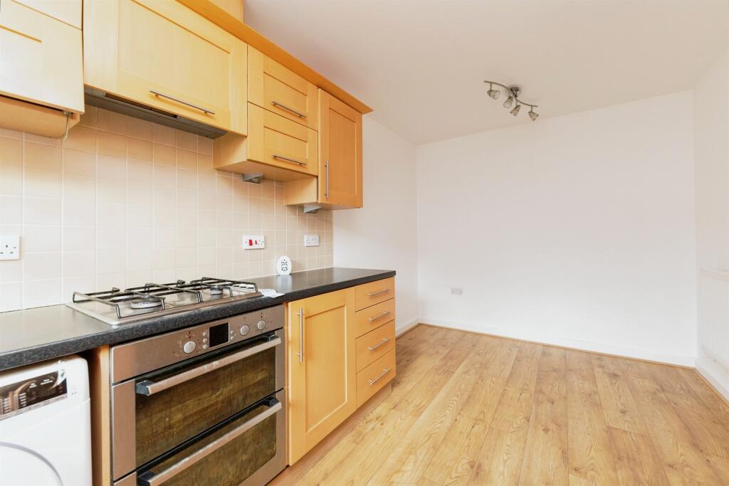 Additional property image - Langstone Ley, Welwyn Garden City