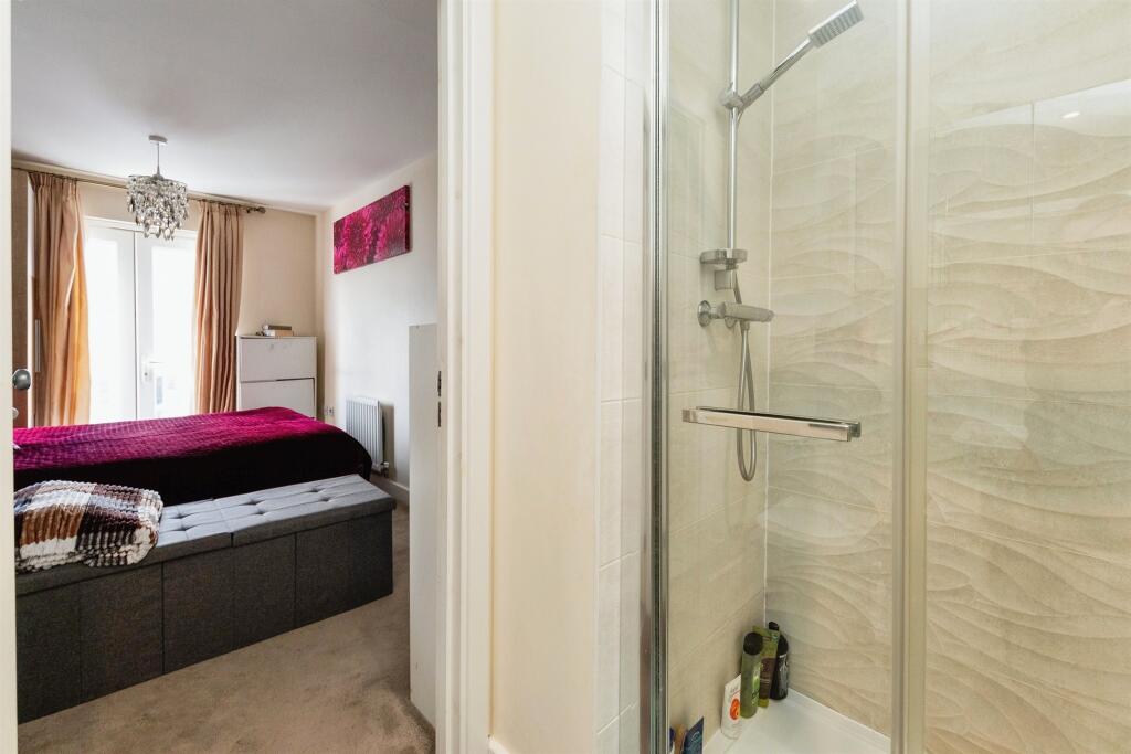 Additional property image - Appletree Way, Welwyn Garden City