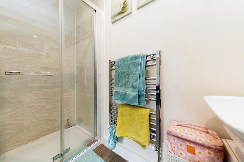 Additional property image - Appletree Way, Welwyn Garden City