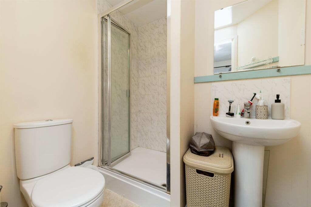 Additional property image - Sandpiper Close, Hatfield