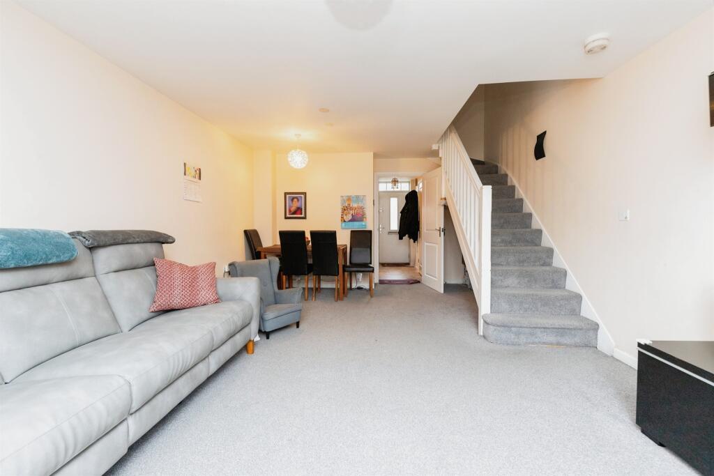Additional property image - Sandpiper Close, Hatfield