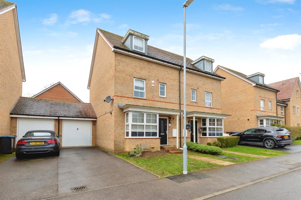 Main image of property: Sparrowhawk Place, Hatfield