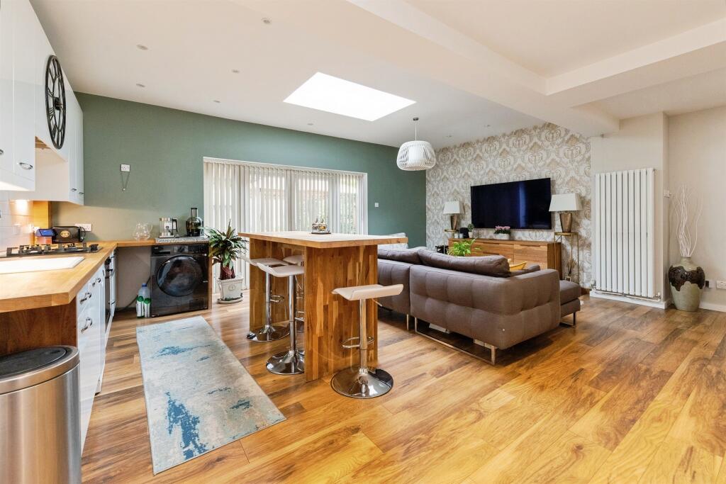 Main image of property: Great Break, Welwyn Garden City
