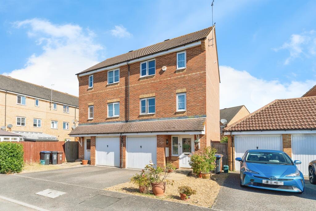 Main image of property: Gorseway, HATFIELD