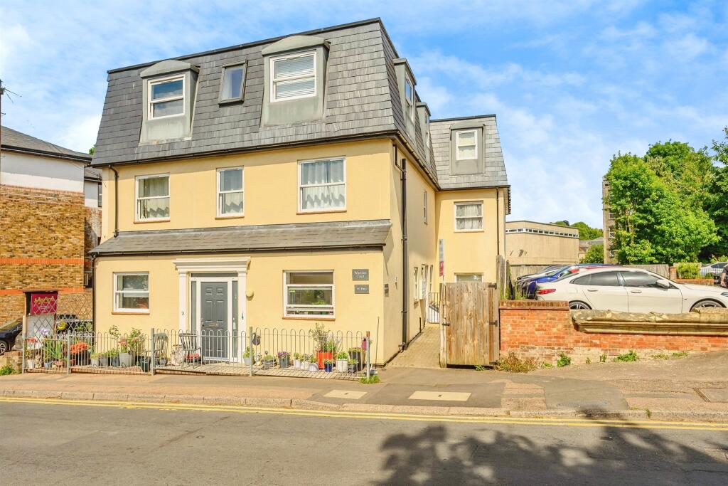 Main image of property: Alexandra Road, Hemel Hempstead