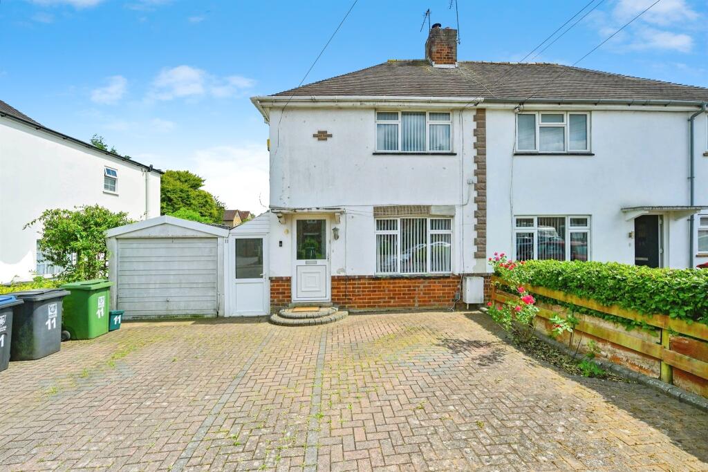 Main image of property: Vauxhall Road, HEMEL HEMPSTEAD