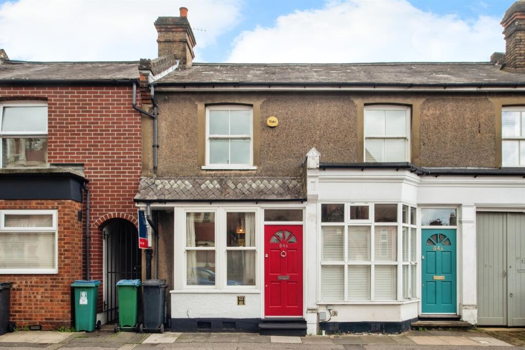 2 bedroom terraced house for sale in Leavesden Road, Watford, WD24