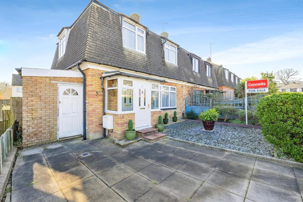 Main image of property: Oakdale Close, Watford