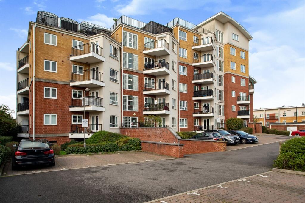 Main image of property: The Gateway, Watford