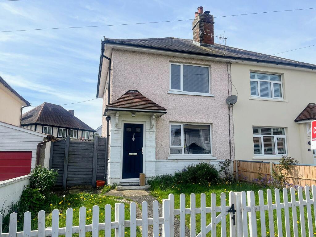 3 bedroom semi-detached house for sale in Larch Road, Southampton, SO16