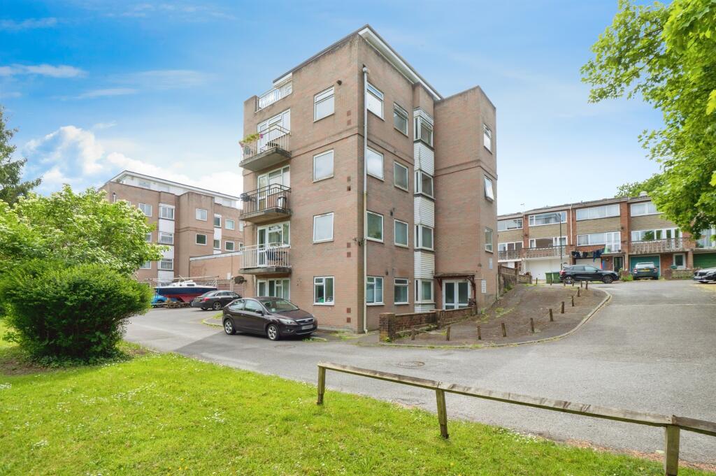 Main image of property: Brook Valley, Southampton