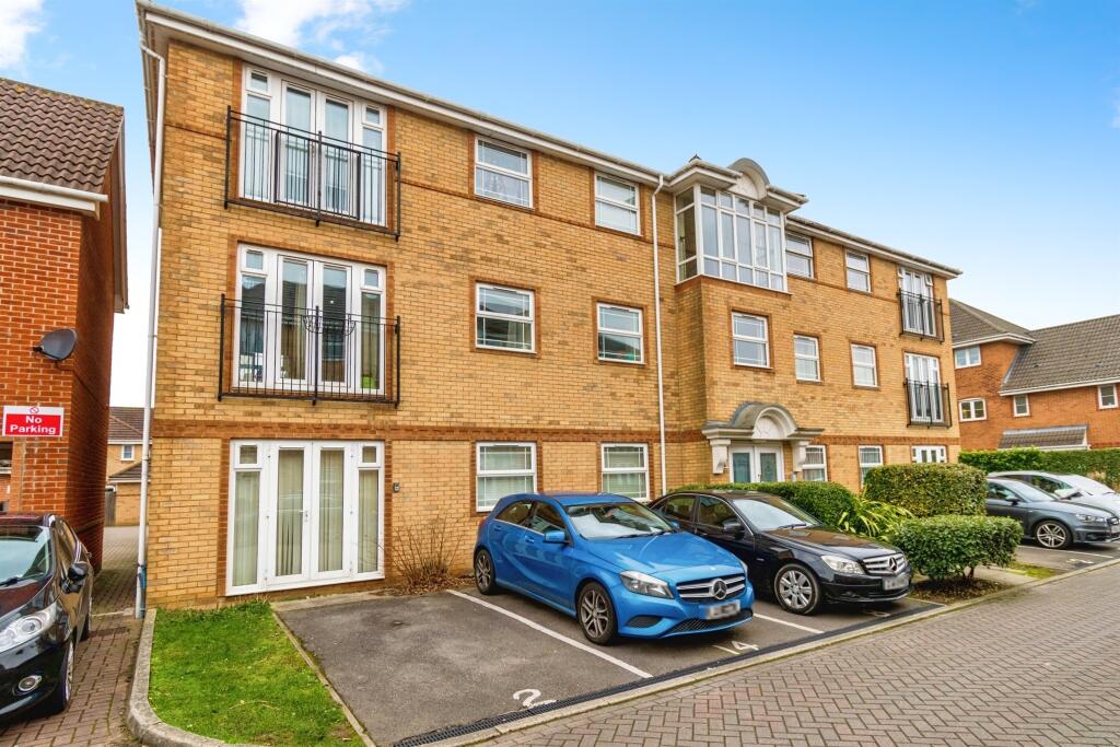 2 bedroom ground floor flat