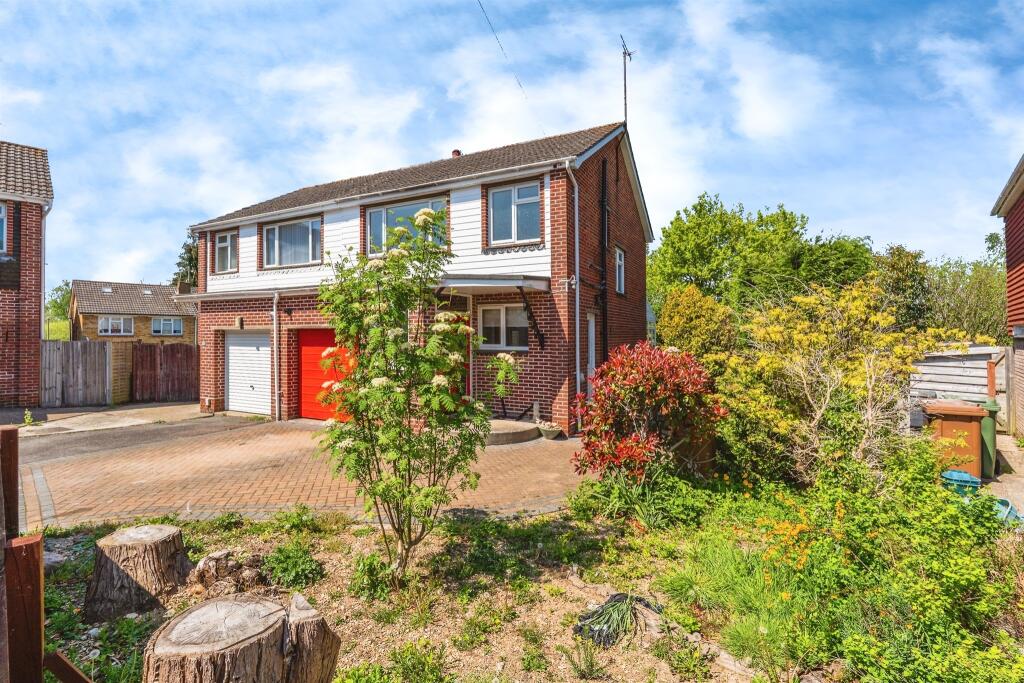 Main image of property: Kennett Road, ROMSEY