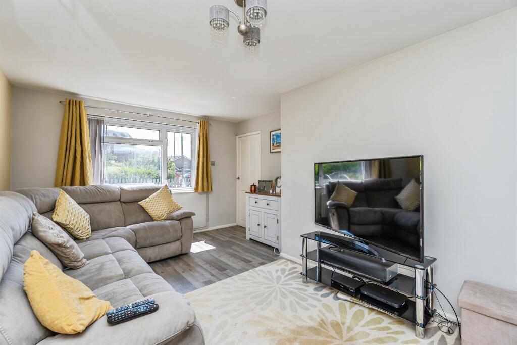 Main image of property: Fleming Avenue, North Baddesley, Southampton