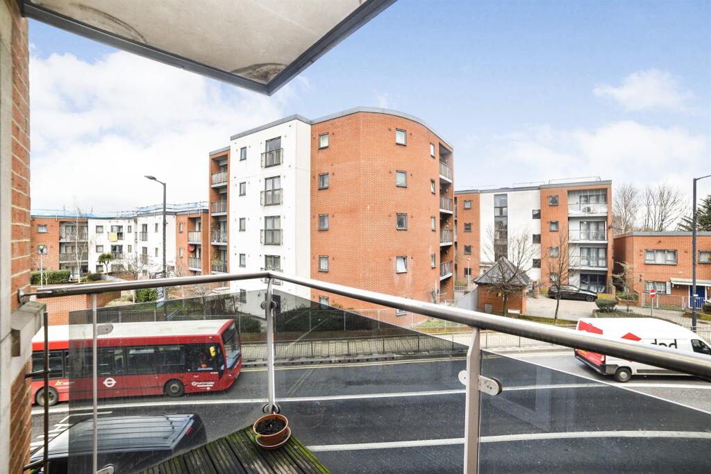 1 bedroom apartment for sale in High Street, Wealdstone, HARROW, HA3