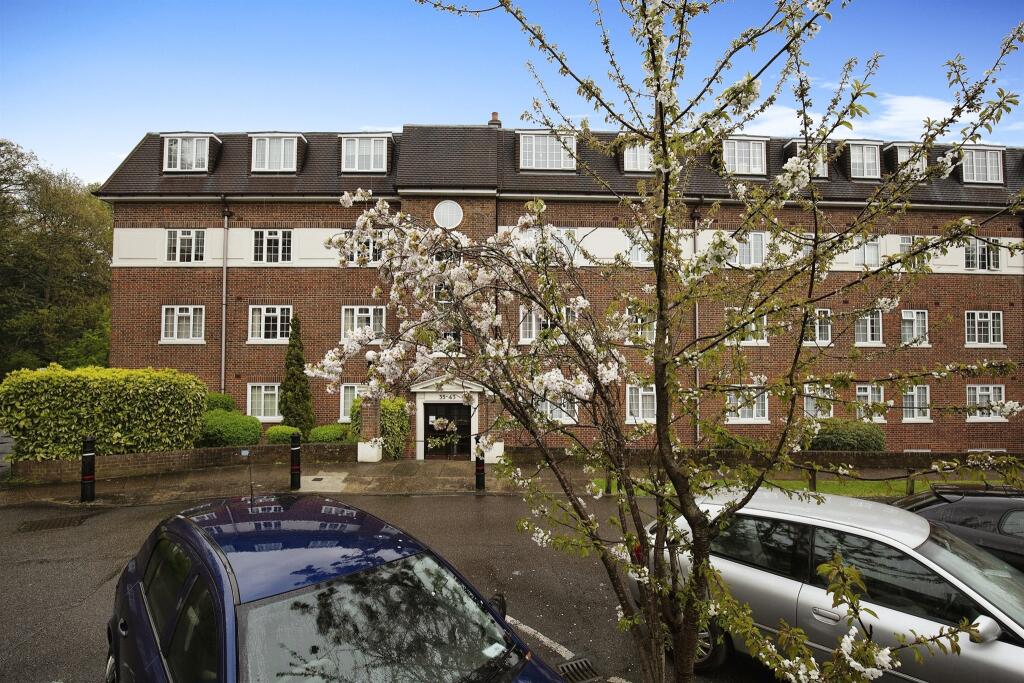 2 bedroom flat for sale in Sudbury Hill, Harrow On The Hill, HA1