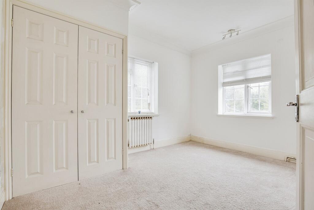 2 bedroom flat for sale in Sudbury Hill, Harrow On The Hill, HA1