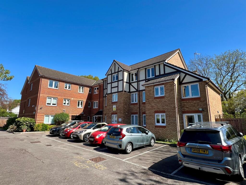 Main image of property: Forty Avenue, Wembley