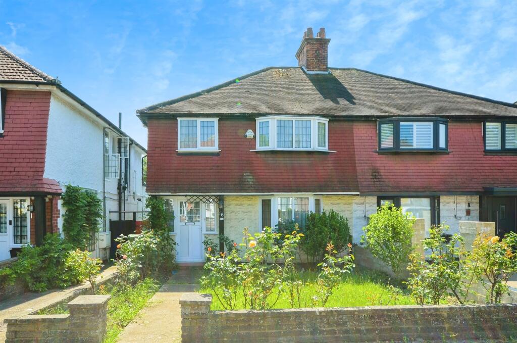 3 bedroom town house