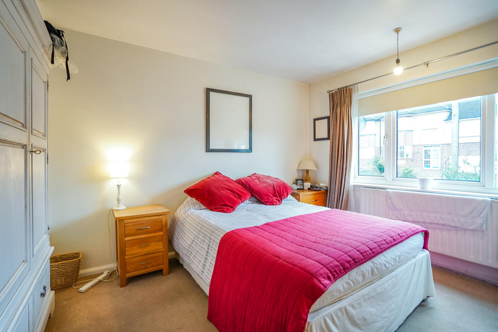 4 bedroom semidetached house for sale in Coombe Road, Bushey, WD23