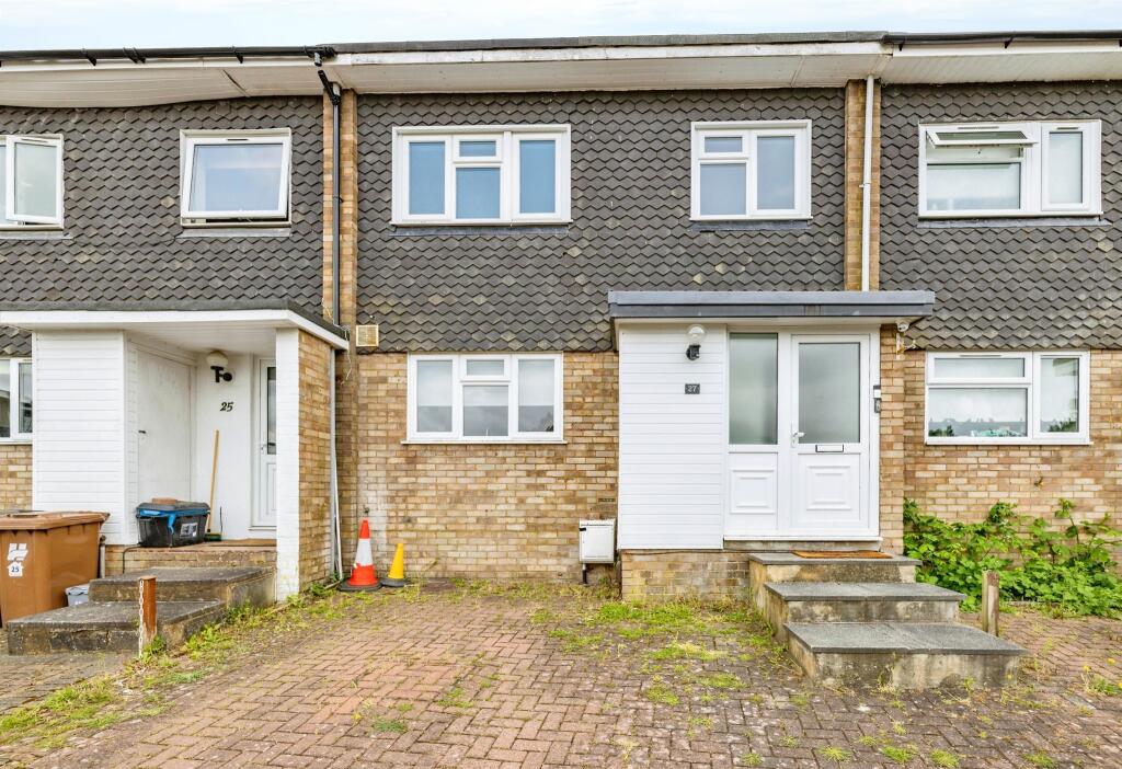 Main image of property: The Four Tubs, Bushey