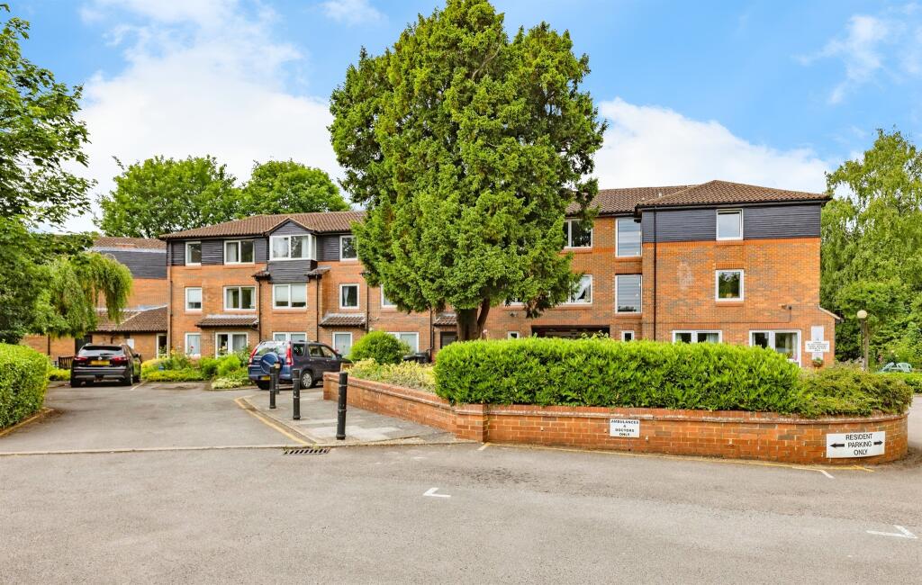 Main image of property: Elstree Road, Bushey Heath, Bushey