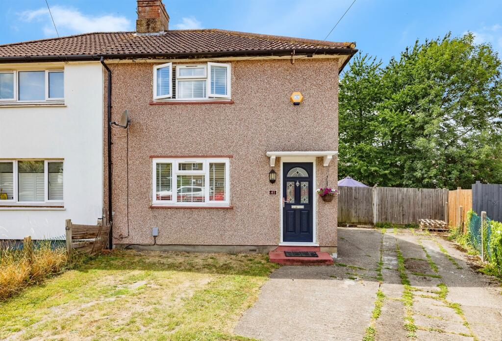Main image of property: Crossmead, Watford