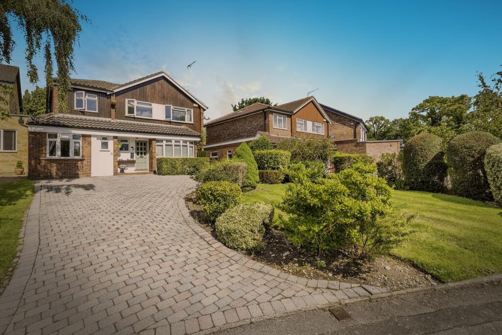 Main image of property: Magnaville Road, Bushey Heath, Bushey