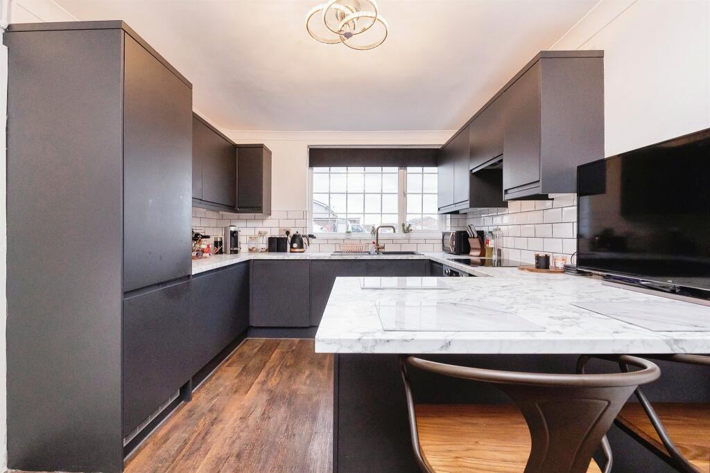 Additional property image - Woodmarsh Close, Whitchurch, Bristol