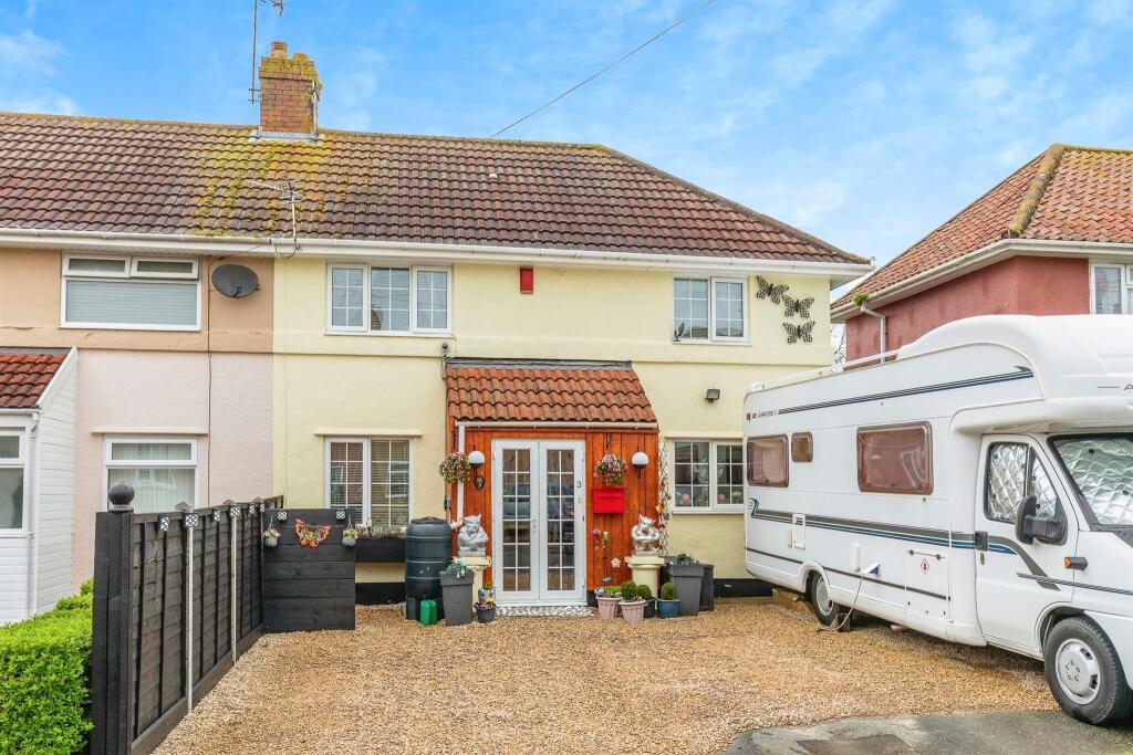 3 bedroom semi-detached house for sale in Wellgarth Walk, Knowle Park, Bristol, BS4
