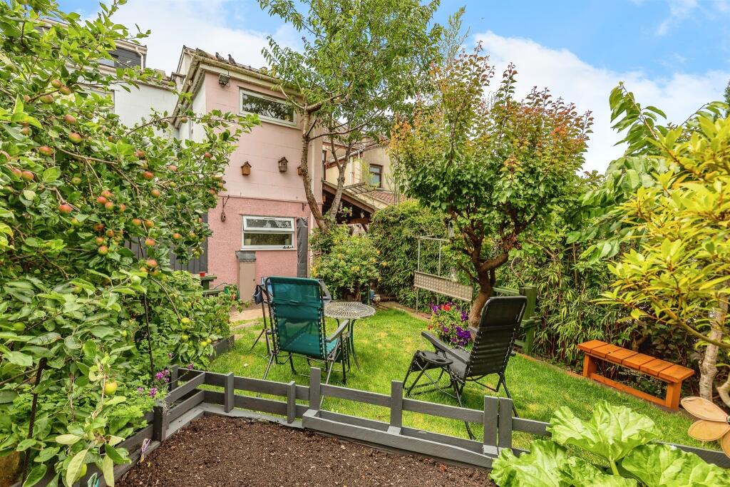 Additional property image - Vauxhall Terrace, Southville, Bristol