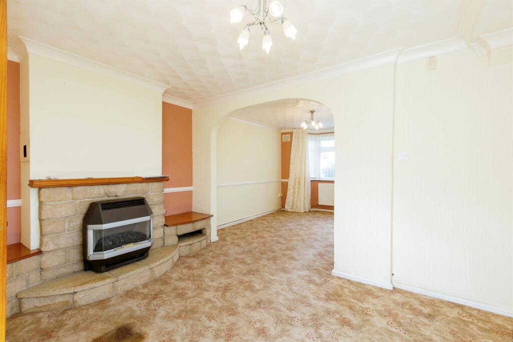 Additional property image - Maytree Avenue, Bristol