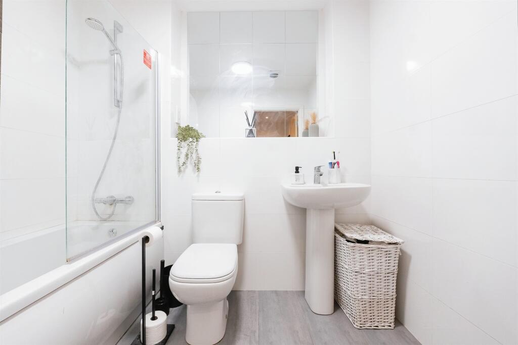 Additional property image - Whitchurch Lane, Bristol