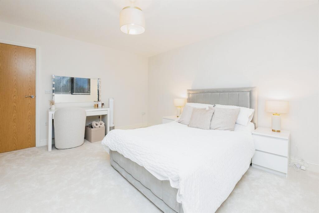 Additional property image - Whitchurch Lane, Bristol
