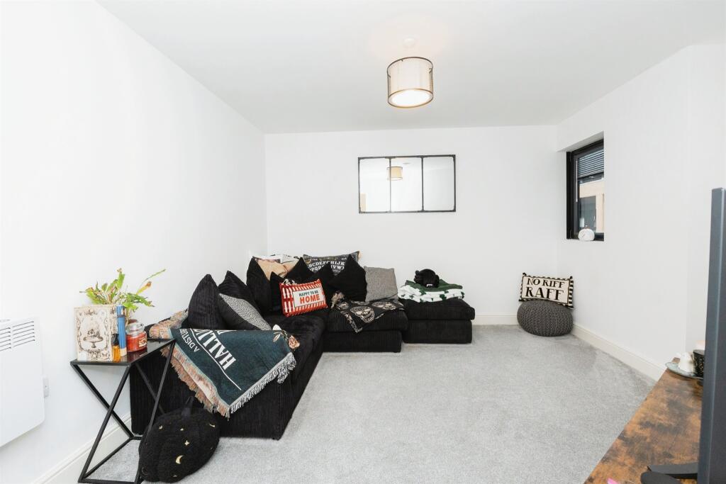 Additional property image - Whitchurch Lane, Bristol