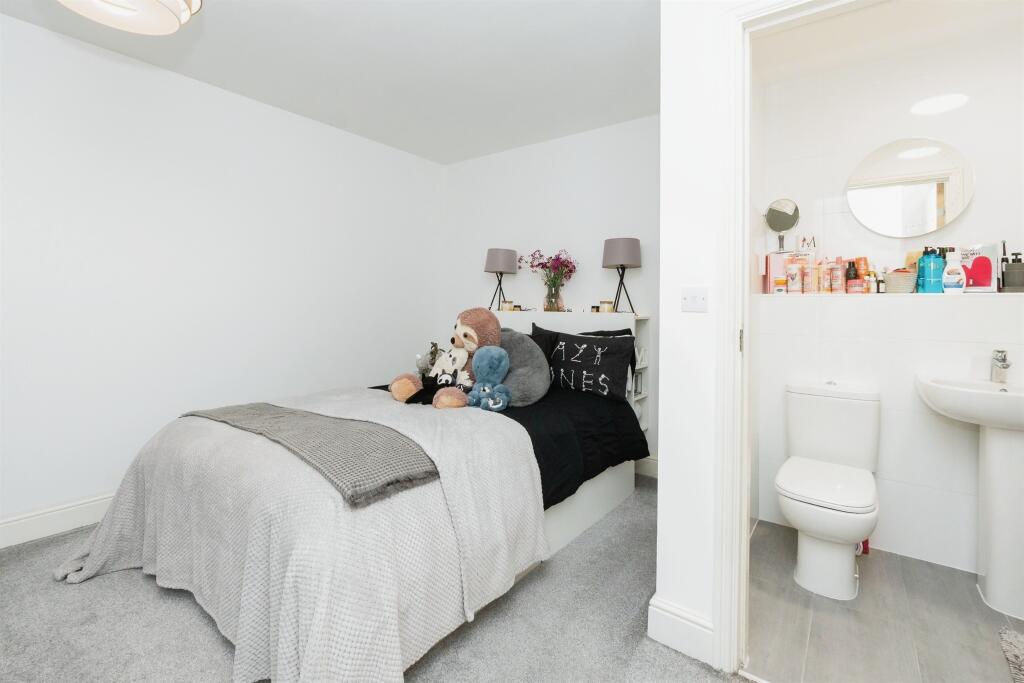 Additional property image - Whitchurch Lane, Bristol